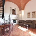 House In Tuscany Near Baratti Hébergement de vacances *